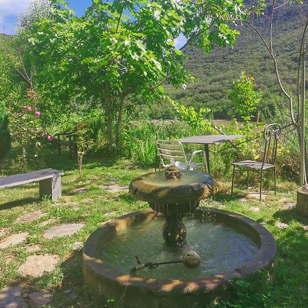 Apartamento Las Medulas Covas  エクステリア 写真