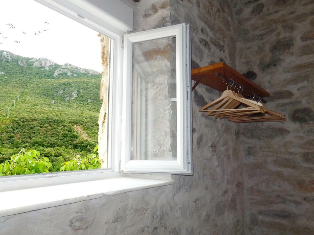 Apartamento Las Medulas Covas  エクステリア 写真